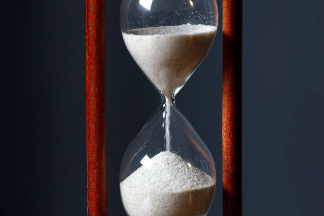 Procrastination at the Top Level: How Top Managers Use Their Time Illustration for news: Procrastination at the Top Level: How Top Managers Use Their Time