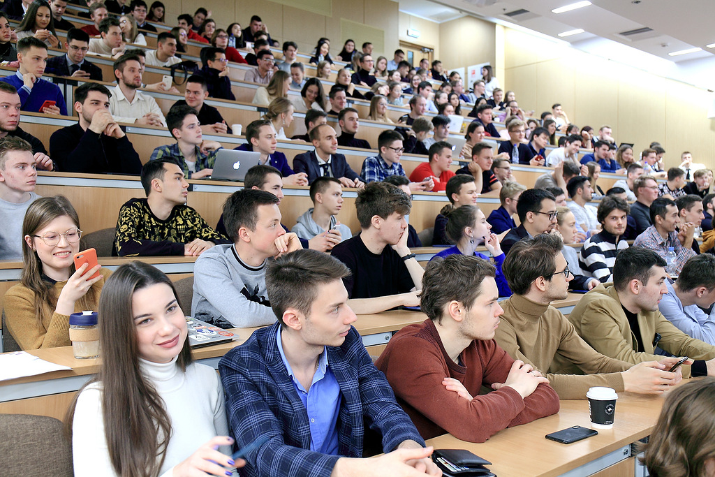 НИУ ВШЭ создаст три образовательные программы вместе с вузами-партнерами в рамках нацпроекта «Образование» Иллюстрация к новости: НИУ ВШЭ создаст три образовательные программы вместе с вузами-партнерами в рамках нацпроекта «Образование»