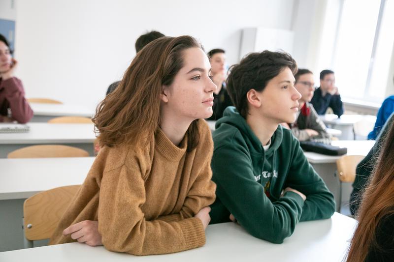 В цифровых и сервисных специальностях успешные выпускники все чаще выбирают обучение в колледжах Иллюстрация к новости: В цифровых и сервисных специальностях успешные выпускники все чаще выбирают обучение в колледжах