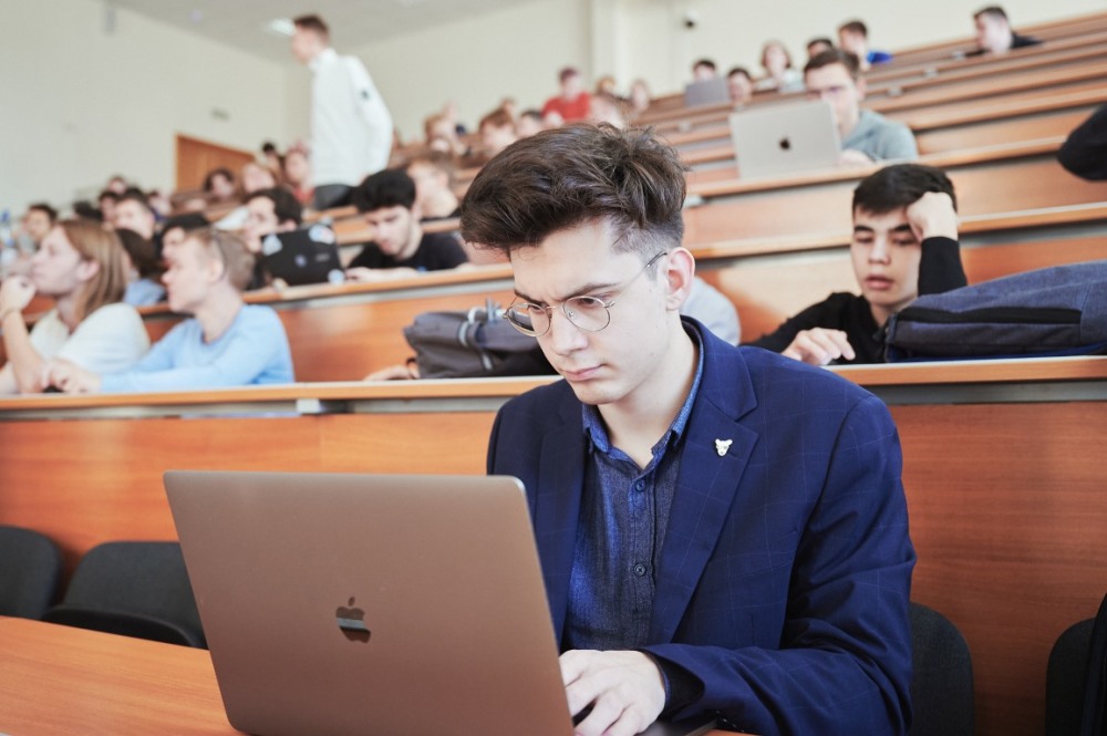 В МИЭМ открылась совместная с VK Инженерно-математическая школа Иллюстрация к новости: В МИЭМ открылась совместная с VK Инженерно-математическая школа