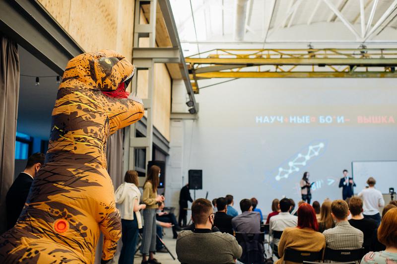 From Ingenious Fungi to Post-feminism: HSE University Hosts Season’s Last Science Battles Semi-Final Illustration for news: From Ingenious Fungi to Post-feminism: HSE University Hosts Season’s Last Science Battles Semi-Final