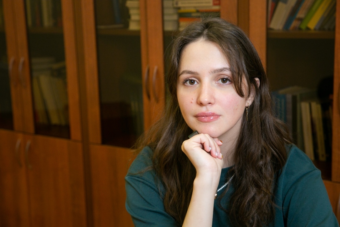 «Когда я с кем-то спорю, я ищу источник, чтобы подтвердить мои аргументы» Иллюстрация к новости: «Когда я с кем-то спорю, я ищу источник, чтобы подтвердить мои аргументы»